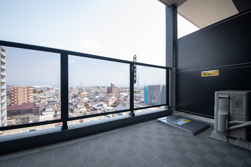 SQUARE光の森駅前